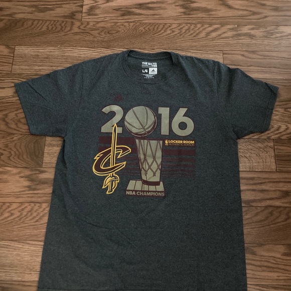 🏀 Vintage 2016 Cleveland Cavaliers TeeShirts 🏀 - Picture 3 of 10